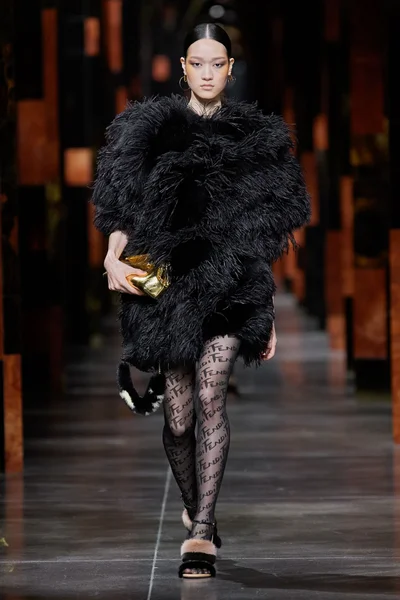 Look 46